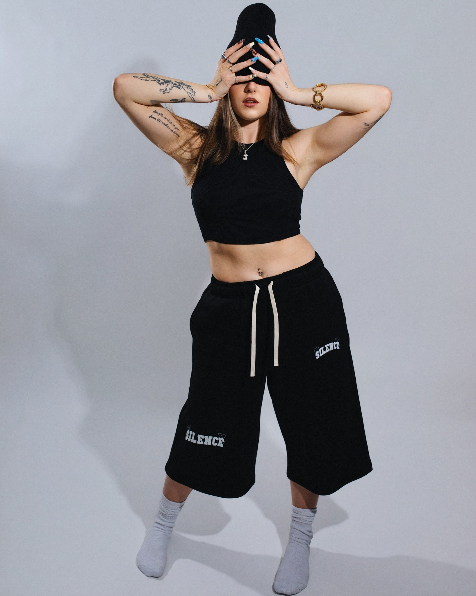 JET BLACK 3/4 SWEATPANTS